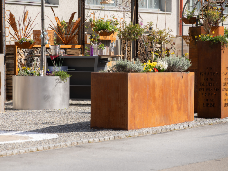 Hochbeet Edelrost mit Handlauf - Variante