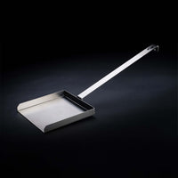 Ascheschaufel - gebürsteter Edelstahl - Zur einfachen Reinigung